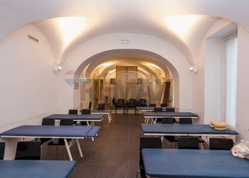 Sala da pranzo - Shop Via Monte Vergine
2, Catania - photo 36