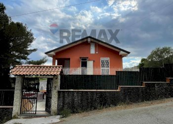 Casa all\'aperto - Villa Via Cesare Beccaria
 
10, Pedara - photo 1