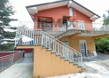 Casa all\'aperto - Villa Via Cesare Beccaria
 
10, Pedara - photo 2