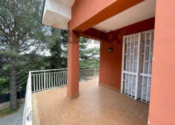Terrazza - Villa Via Cesare Beccaria
 
10, Pedara - photo 6