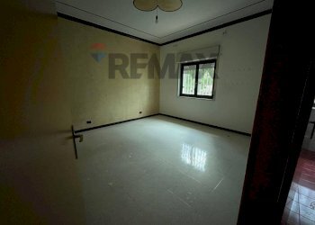 Stanza vuota - Villa Via Cesare Beccaria
 
10, Pedara - photo 8