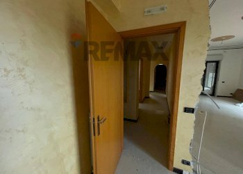 Hall / corridoio - Villa Via Cesare Beccaria
 
10, Pedara - photo 10