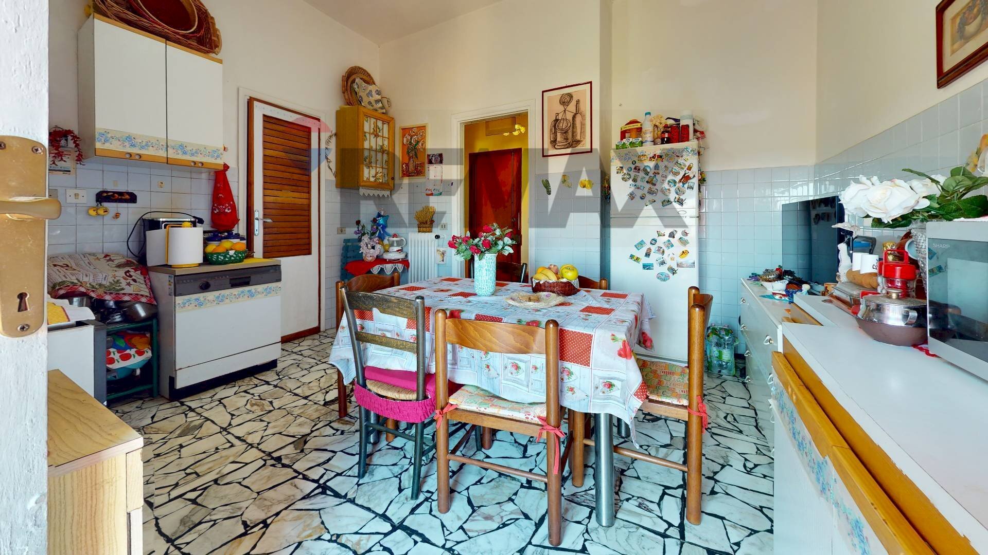 Sala da pranzo - Quadrilocale via della gronda
86, Viareggio - foto 2