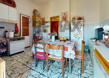 Sala da pranzo - Quadrilocale via della gronda
 
86, Viareggio - foto 2