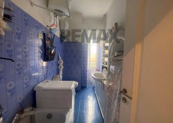 Bagno - Three-room apartment Via Terni, Roma - photo 13