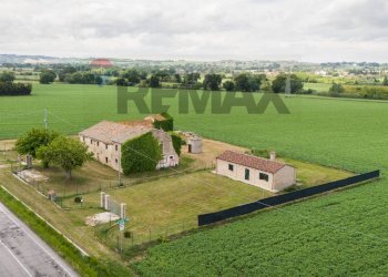 Casa all\'aperto - Casa indipendente via San Bernardo
61, Chiaravalle - foto 2