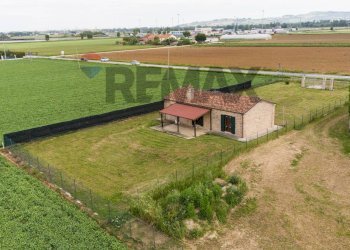 Casa all\'aperto - Casa indipendente via San Bernardo
61, Chiaravalle - foto 3