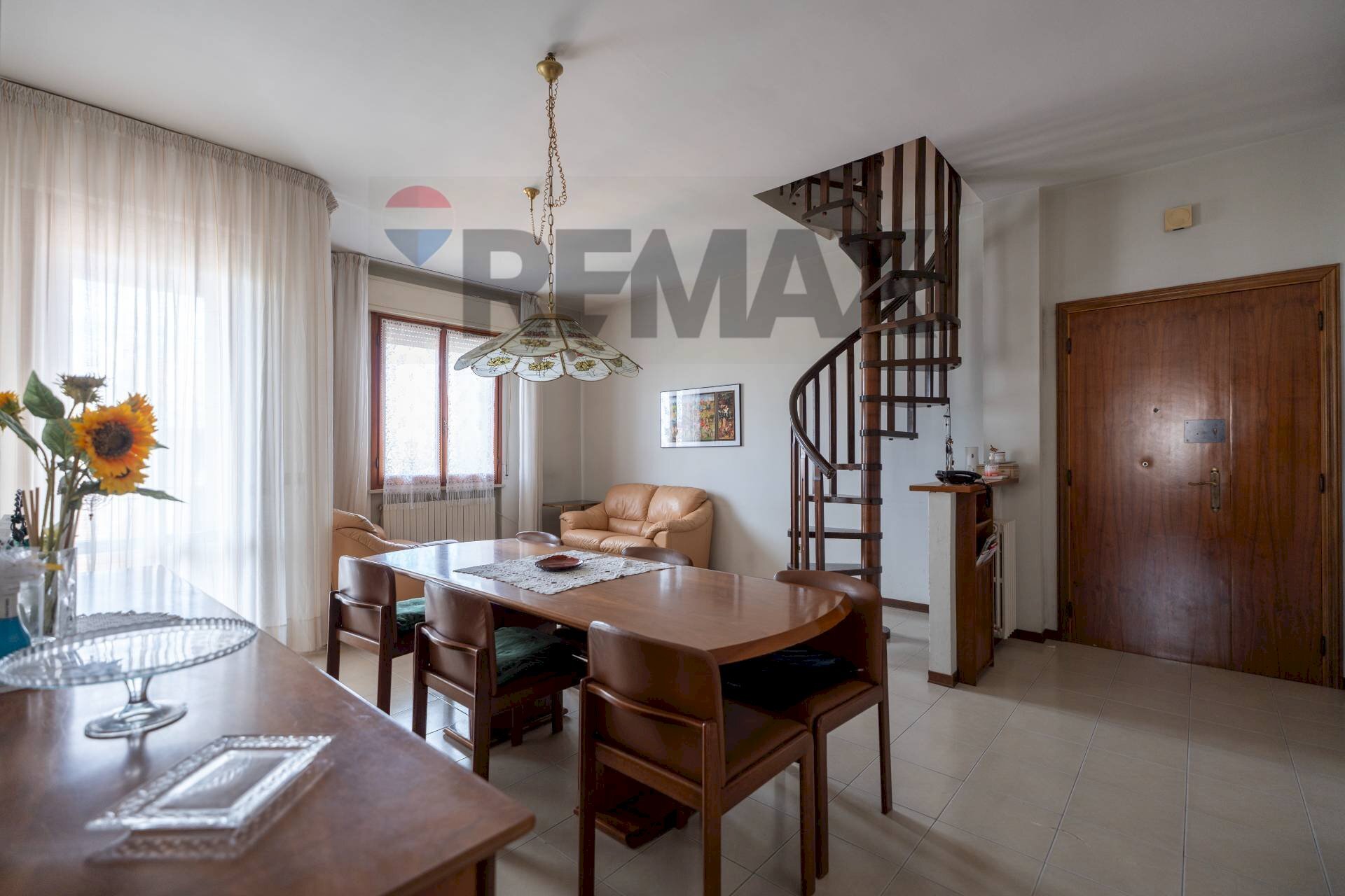 Sala da pranzo - Appartamento Via Mazzola
 
10, Jesi - foto 1