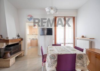 Sala da pranzo - Appartamento Via Mazzola
 
10, Jesi - foto 4