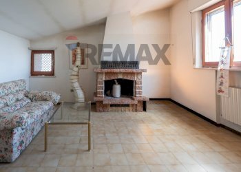 Soggiorno - Appartamento Via Mazzola
 
10, Jesi - foto 24
