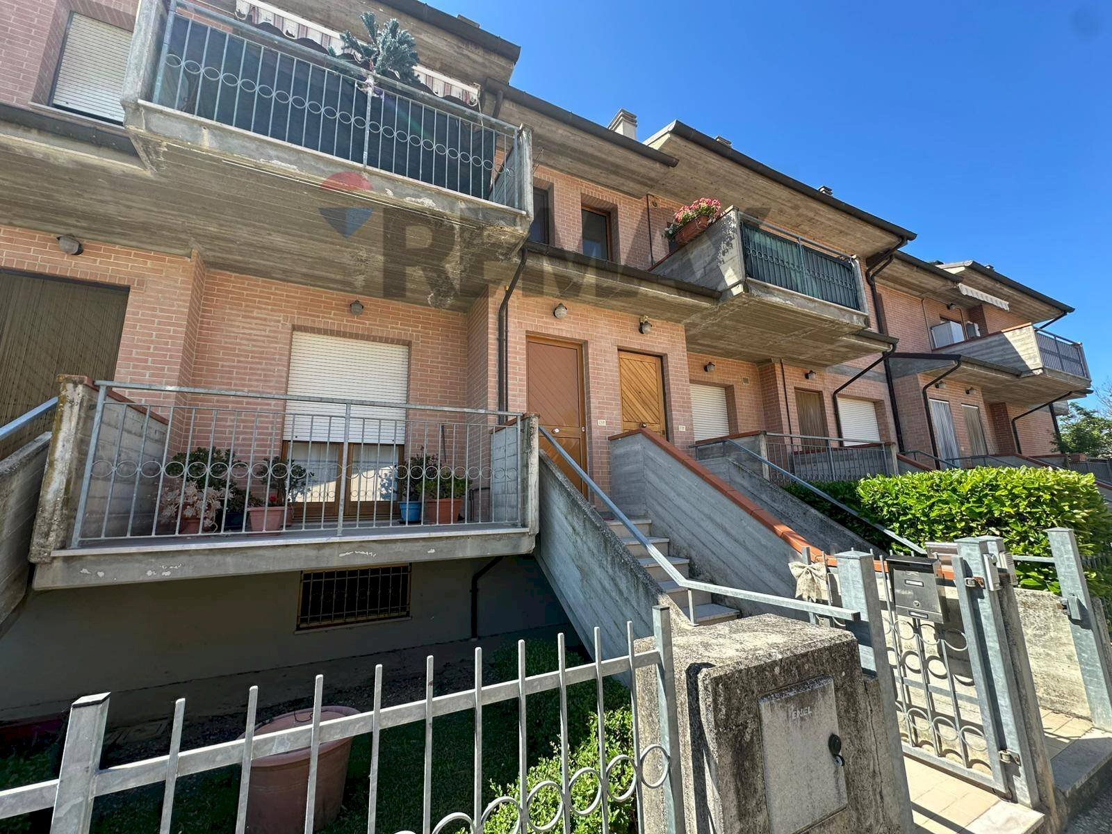 Edificio all\'aperto - Apartment Via Aldo Moro
12, Castelplanio - photo 2