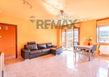 Sala da pranzo - Apartment Via Aldo Moro
 
12, Castelplanio - photo 4