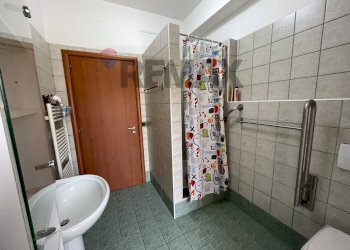 Bagno - Quadrilocale Via Cutrufelli
 
5, Gaggi - foto 25