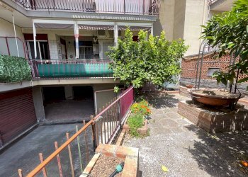 Edificio all\'aperto - Quadrilocale Via Cutrufelli
 
5, Gaggi - foto 42