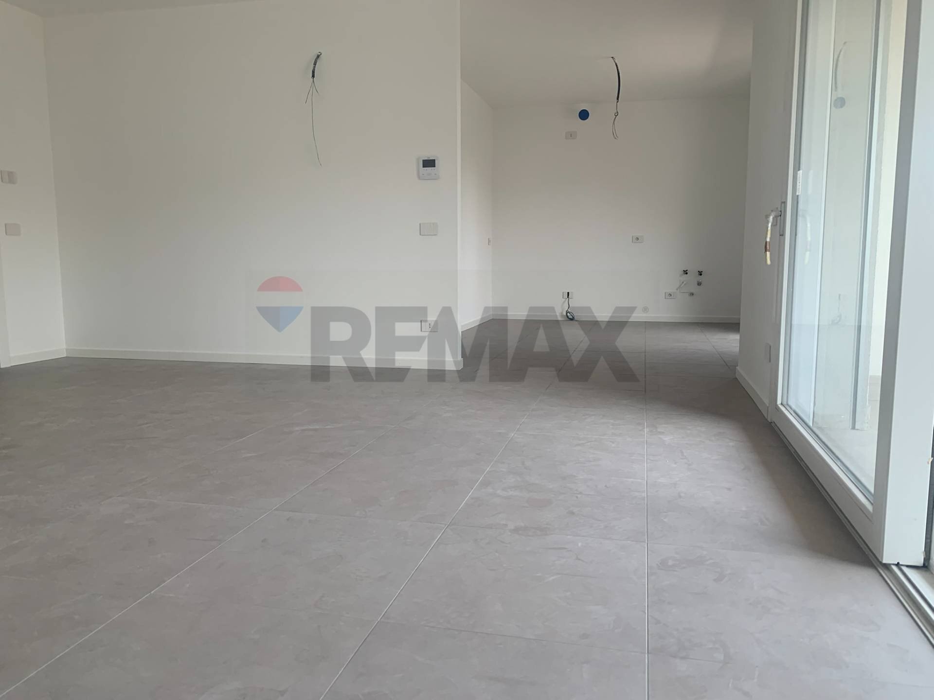 Stanza vuota - Four-room apartment Via Bastone, Dalmine - photo 3