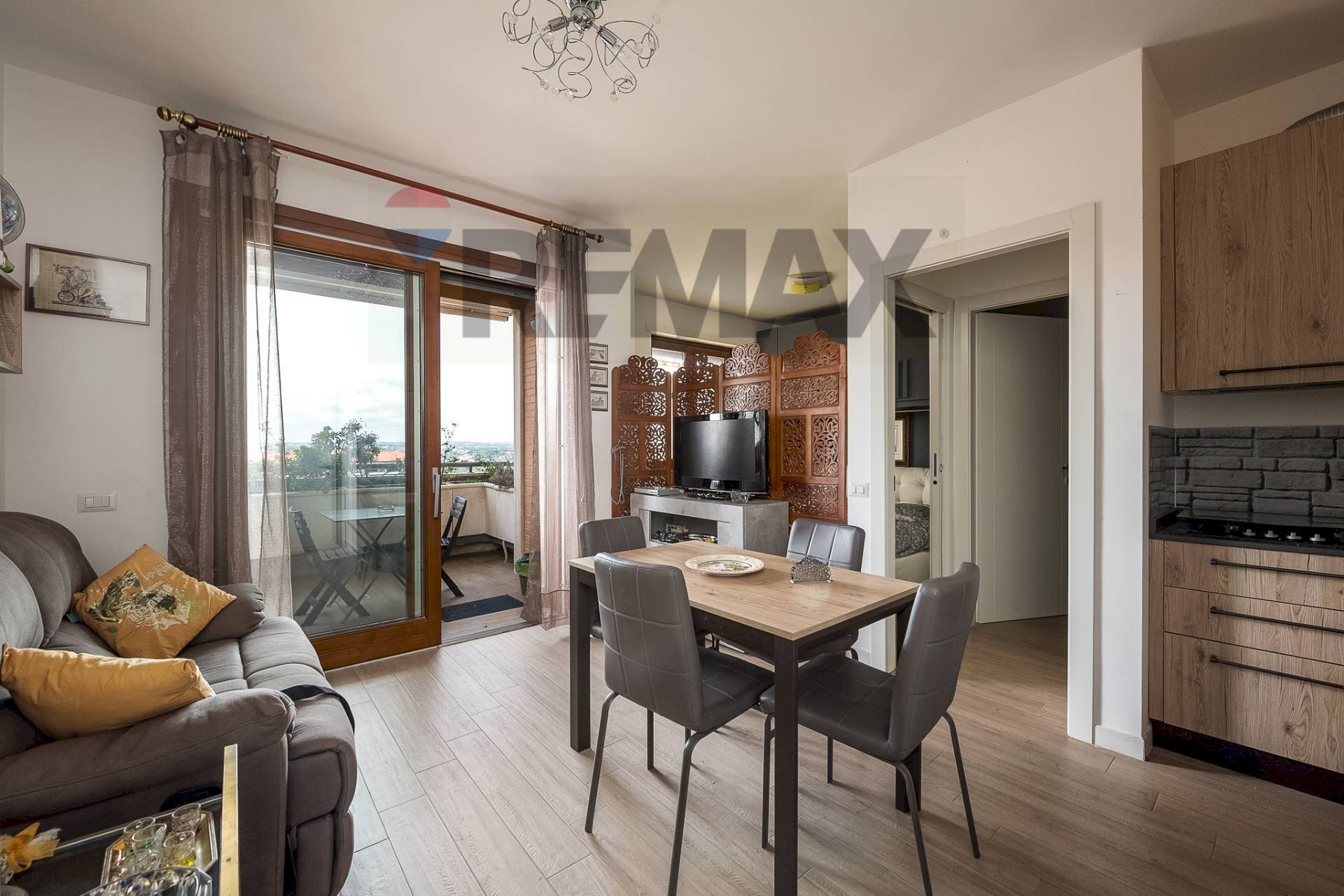 Sala da pranzo - Two-room apartment Via della Maremma
155, Roma - photo 2