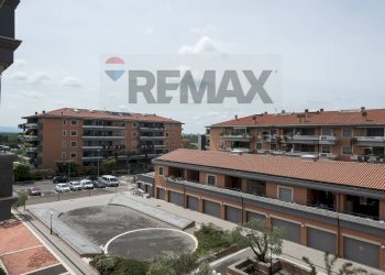 Edificio all\'aperto - Two-room apartment Via della Maremma
155, Roma - photo 17