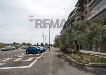 Edificio all\'aperto - Two-room apartment Via della Maremma
155, Roma - photo 21