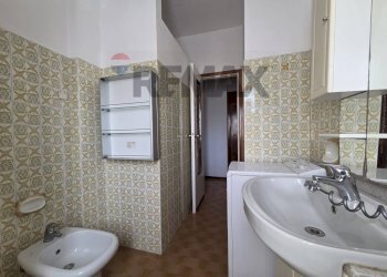 Bagno - One-room apartment Via Sebenico
12, Varese - photo 8
