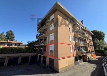 Edificio all\'aperto - One-room apartment Via Sebenico
12, Varese - photo 12