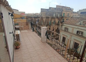 Balcone - Attic corso italia
 
359, Ragusa - photo 36