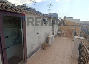 Terrazza - Attic corso italia
 
359, Ragusa - photo 37