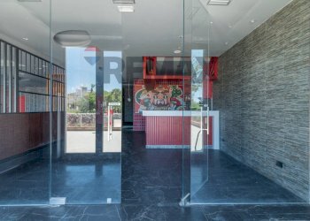 Ricezione / Lobby - Locale Commerciale VIA FRANCESCO FERRUCCI
8, Ragusa - foto 4