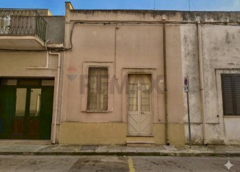 Edificio all\'aperto - Casa indipendente San Pancrazio Salentino - foto 1