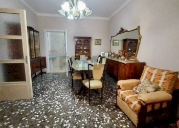 Sala da pranzo - Casa indipendente Via Bologna
 
15, San Pietro Vernotico - foto 2