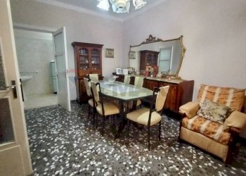 Sala da pranzo - Casa indipendente Via Bologna
 
15, San Pietro Vernotico - foto 3