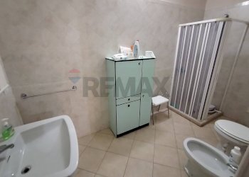 Bagno - Casa indipendente Via Bologna
 
15, San Pietro Vernotico - foto 10