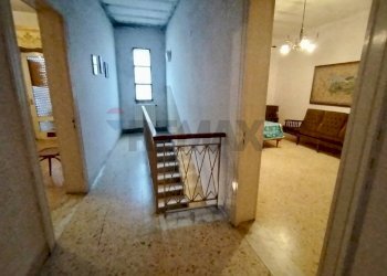 Hall / corridoio - Casa indipendente Via Bologna
 
15, San Pietro Vernotico - foto 12