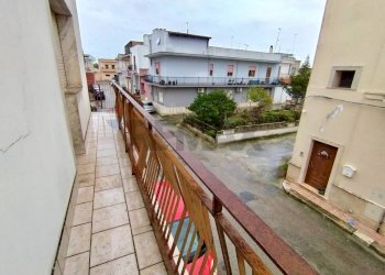 Balcone - Casa indipendente Via Bologna
 
15, San Pietro Vernotico - foto 14