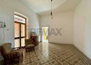 Soggiorno - Casa indipendente Via Vincenzo De Marco
 
18, San Pietro Vernotico - foto 3