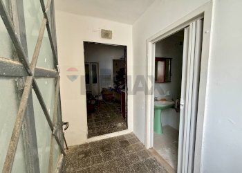 Hall / corridoio - Casa indipendente Via Vincenzo De Marco
 
18, San Pietro Vernotico - foto 9