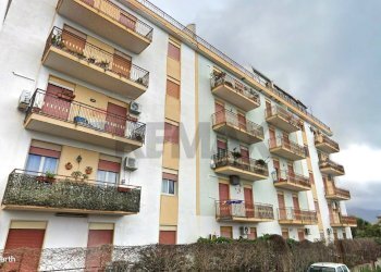 Edificio all\'aperto - Two-room apartment Capaci - photo 3