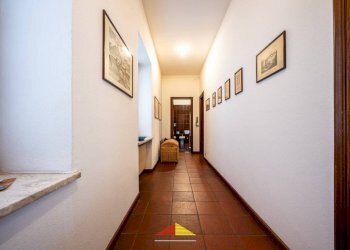 Corridoio - Apartment via Giovanni Battista Bodoni, 25, Saluzzo - photo 15