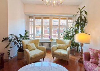 Salone - Four-room apartment via Antonio Canova, 25, Torino (neighborhood San Salvario) - photo 1