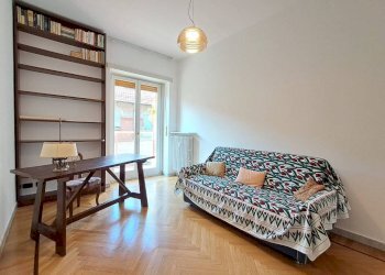 Salone - Four-room apartment via Antonio Canova, 25, Torino (neighborhood San Salvario) - photo 21