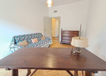 Salone - Four-room apartment via Antonio Canova, 25, Torino (neighborhood San Salvario) - photo 26