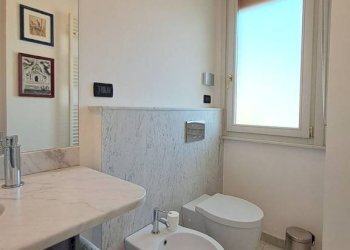 Bagno - Four-room apartment via Antonio Canova, 25, Torino (neighborhood San Salvario) - photo 33