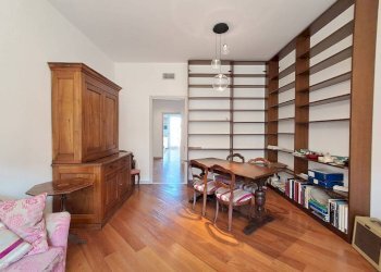 Studio - Four-room apartment via Antonio Canova, 25, Torino (neighborhood San Salvario) - photo 38