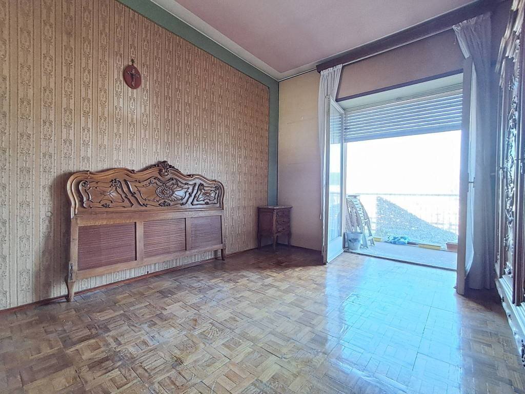 Camera da letto - Appartamento corso Sebastopoli, 2, Torino (zona Lingotto) - foto 3