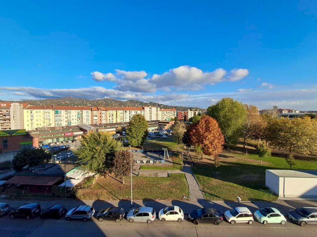 Vista - Three-room apartment via Sestriere, 47, Moncalieri - photo 1