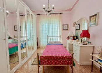 Camera da letto - Three-room apartment via Sestriere, 47, Moncalieri - photo 22