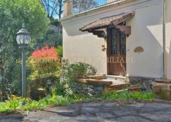 Giardino - Appartamento via Privata del Parco Casana, Rapallo - foto 7
