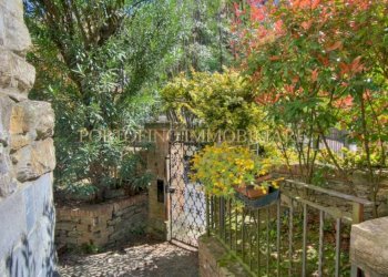 Giardino - Appartamento via Privata del Parco Casana, Rapallo - foto 10