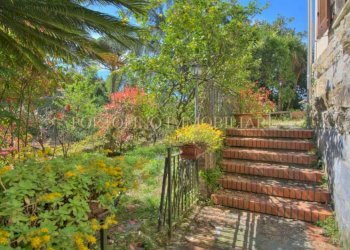 Giardino - Appartamento via Privata del Parco Casana, Rapallo - foto 11