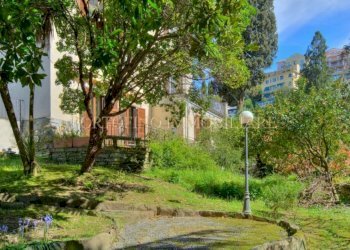 Giardino - Appartamento via Privata del Parco Casana, Rapallo - foto 13