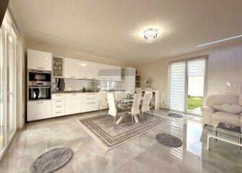 Zona Giorno - Villa Via Ferramino
11, Lonato del Garda - photo 1